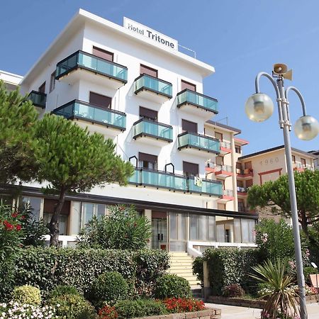Hotel Tritone Jesolo Lido Exterior photo
